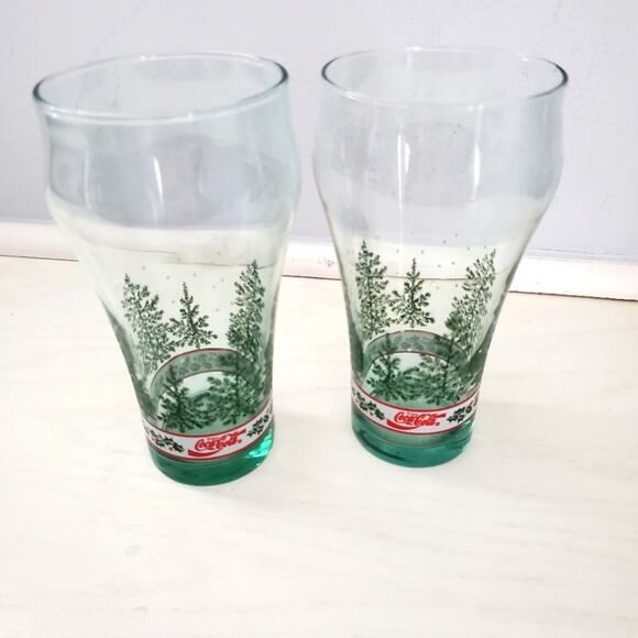 Coca Cola Collectible Christmas Pine Holly Tree Green Glasses Set Of 2 - Picture 1 of 2